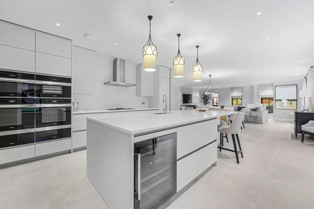 5 bedroom detached house for sale in Bankhall Lane, Hale, Altrincham, WA15